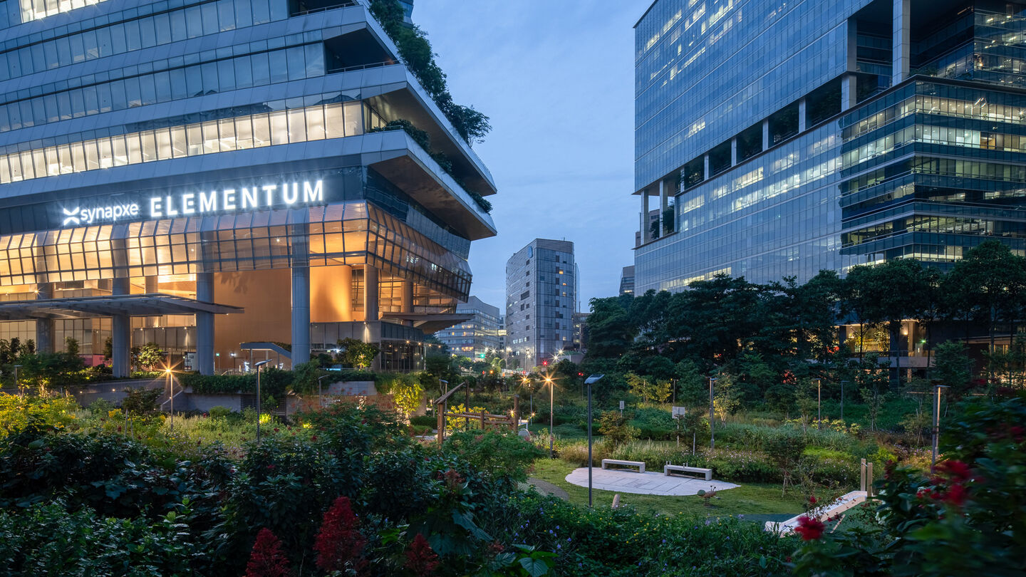 028 GA ELEMENTUM low res