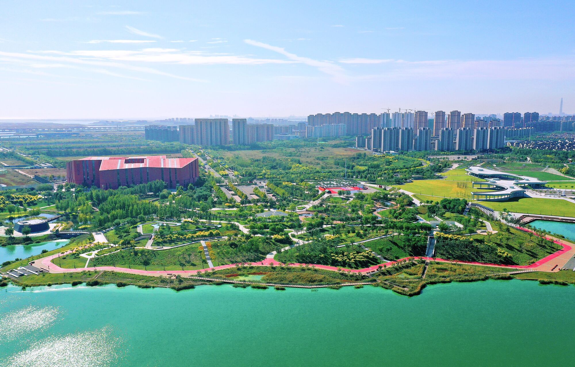 CAT5 TFG Aerial View of Zigzag Water Edge